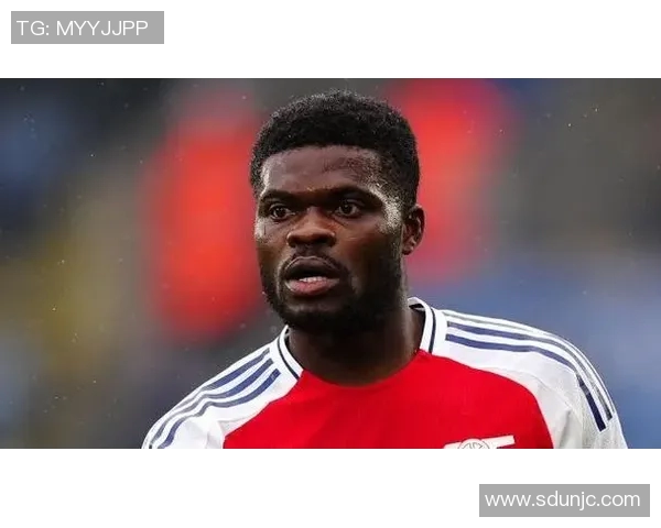 加纳足球明星托马斯的辉煌历程与未来展望