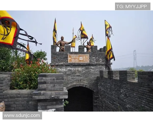 探索哈德森的魅力与历史深度，揭开这座城市的文化与自然之美